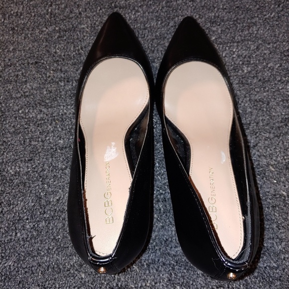 BCBG Shoes - BCBG pumps NWOT